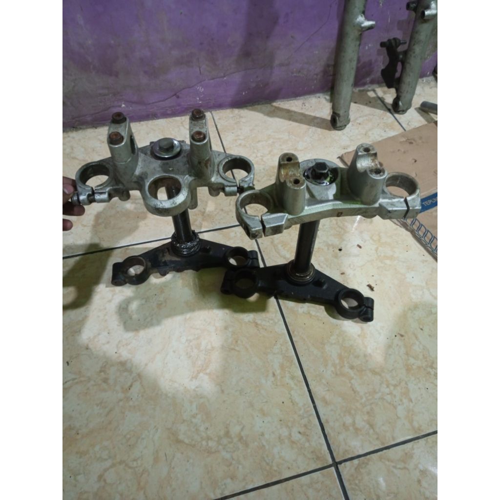 segitiga Vixion old dan new original copotan