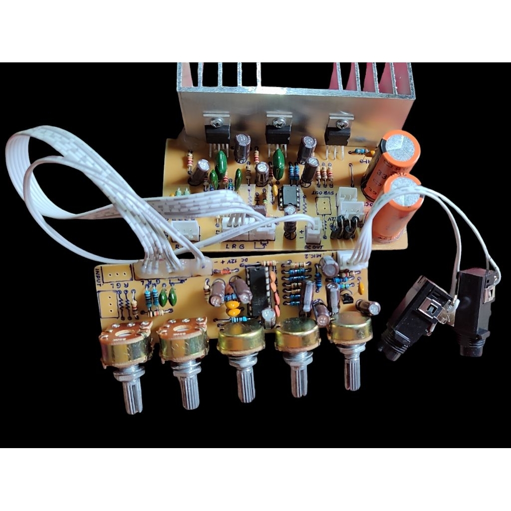 Kit amplifier 2.1 subwoofer mic Karaoke.