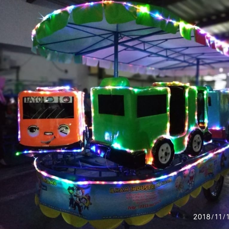 ODONG ODONG KERETA PANGGUNG TAYO