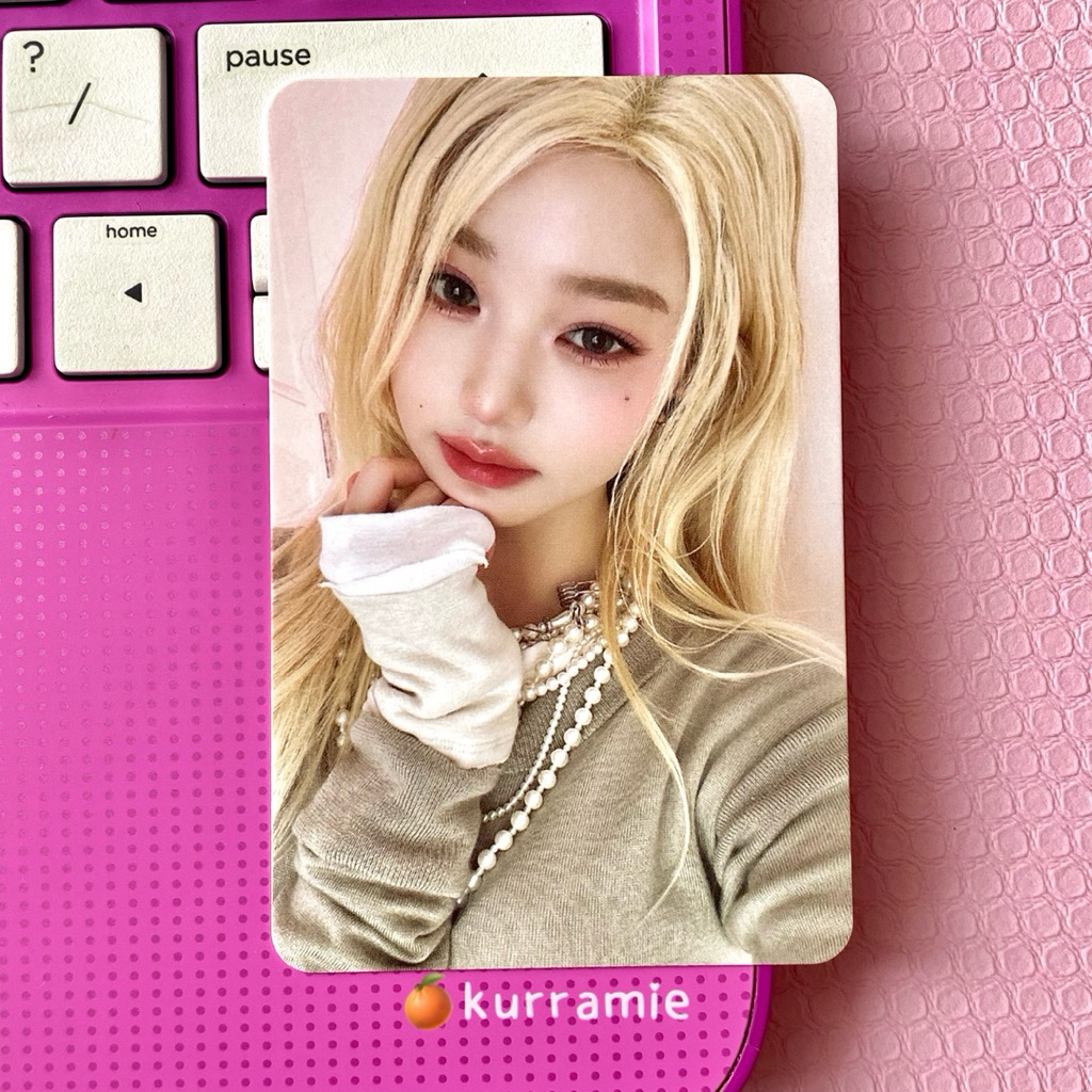 (clearance sell) wts pc official wonyoung blonde era mine photocard wony pegang dagu either way poca