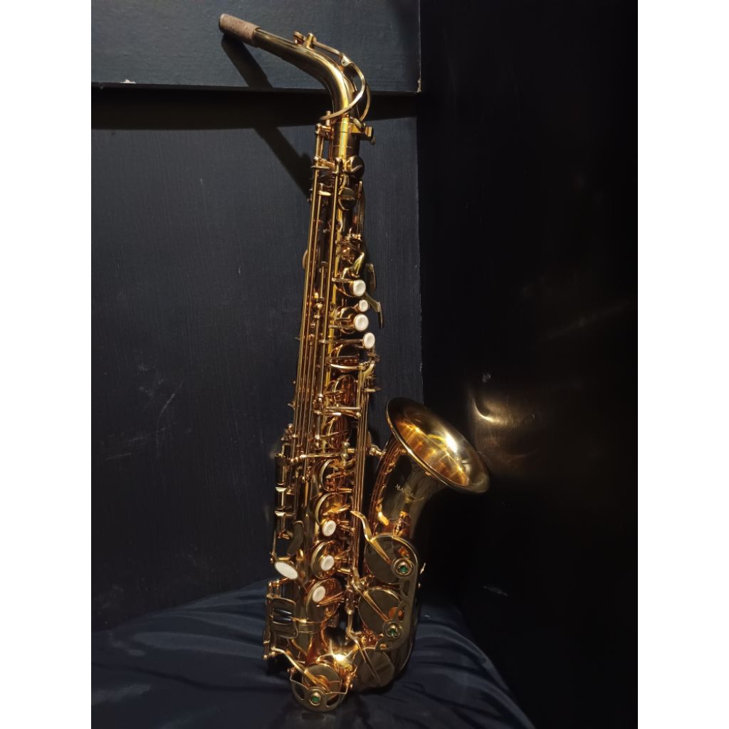Alto Saxophone Mandalika Gold