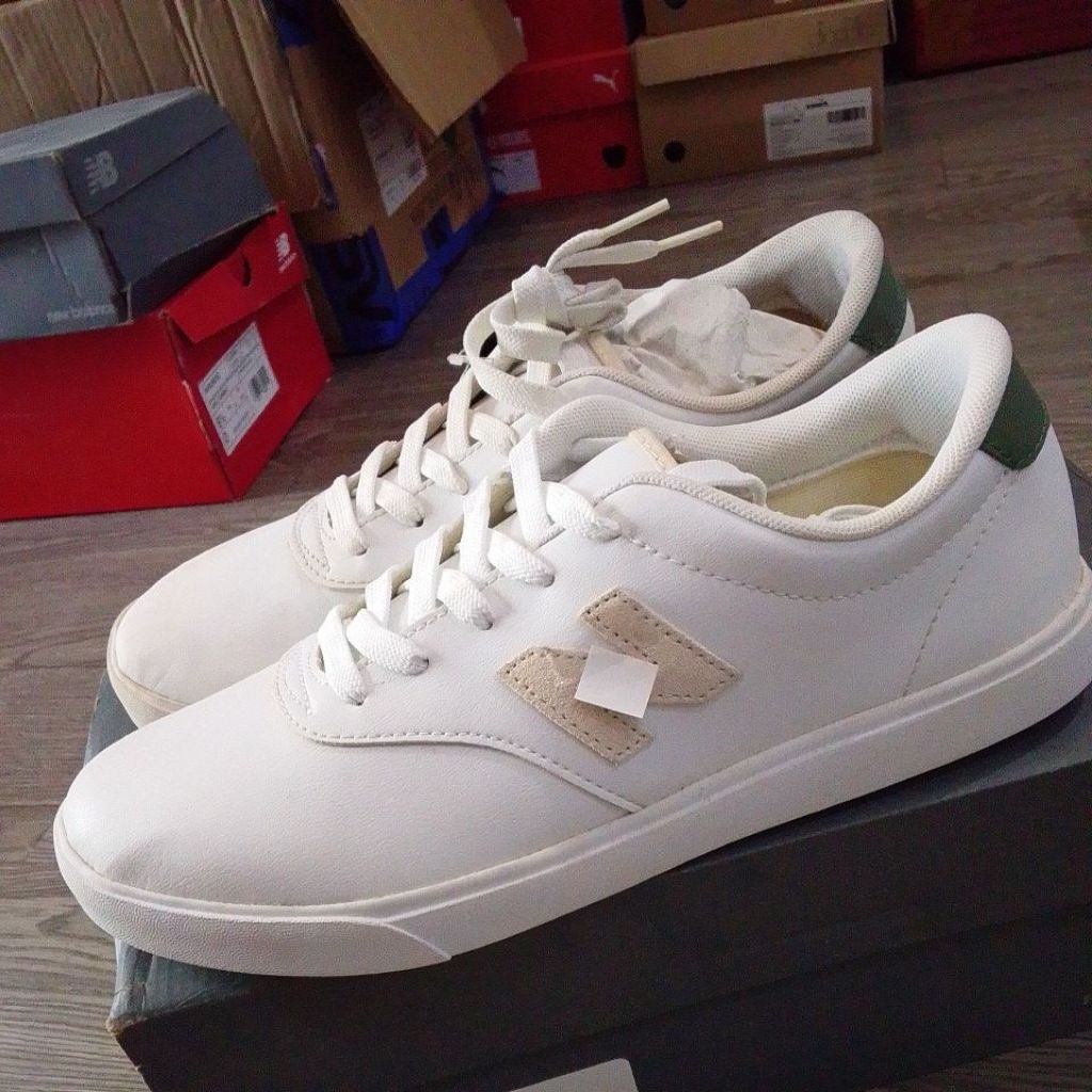 Sepatu Casual AM55CWW White