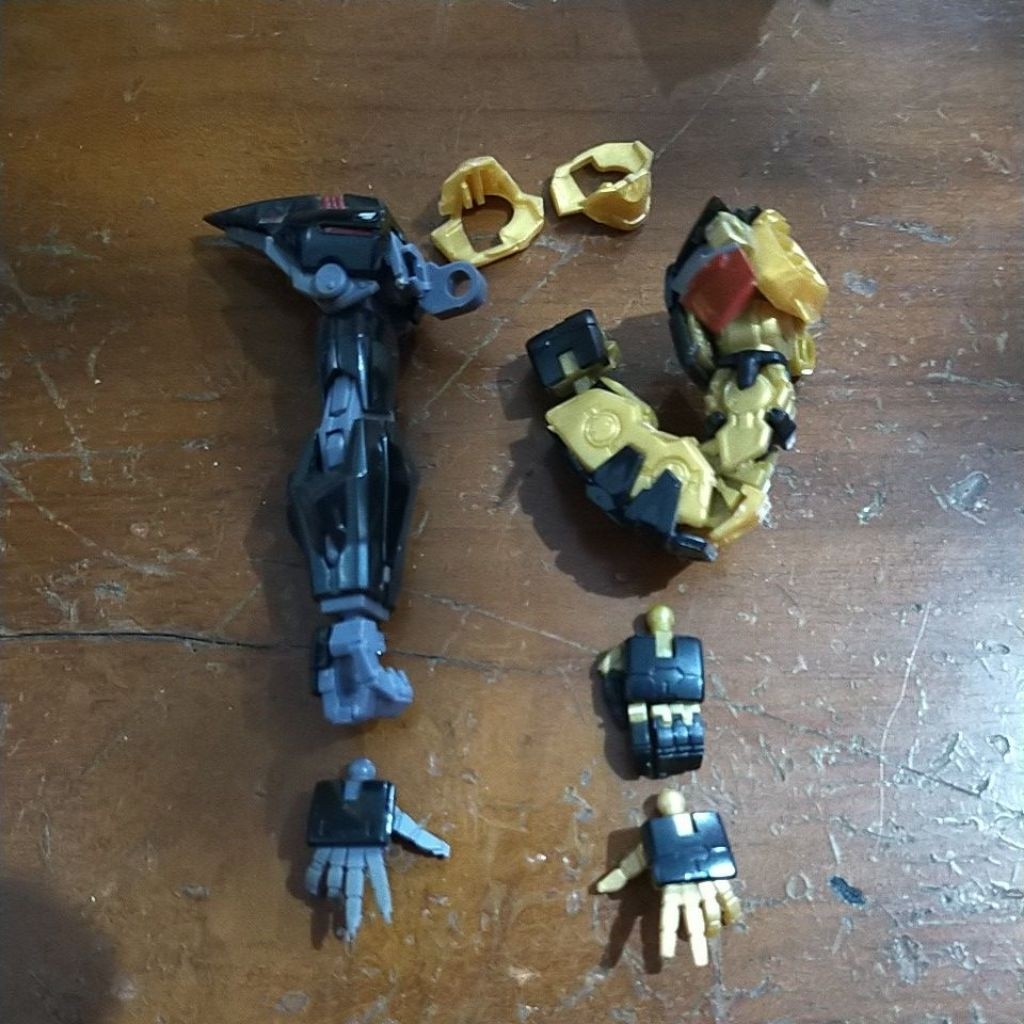 RG 1/144 Gundam Astray Gold Frame Part Lengan