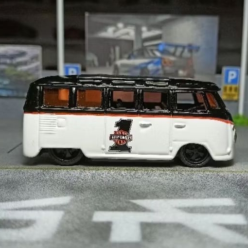 maisto VW Samba Bus Harley Davidson 1/64