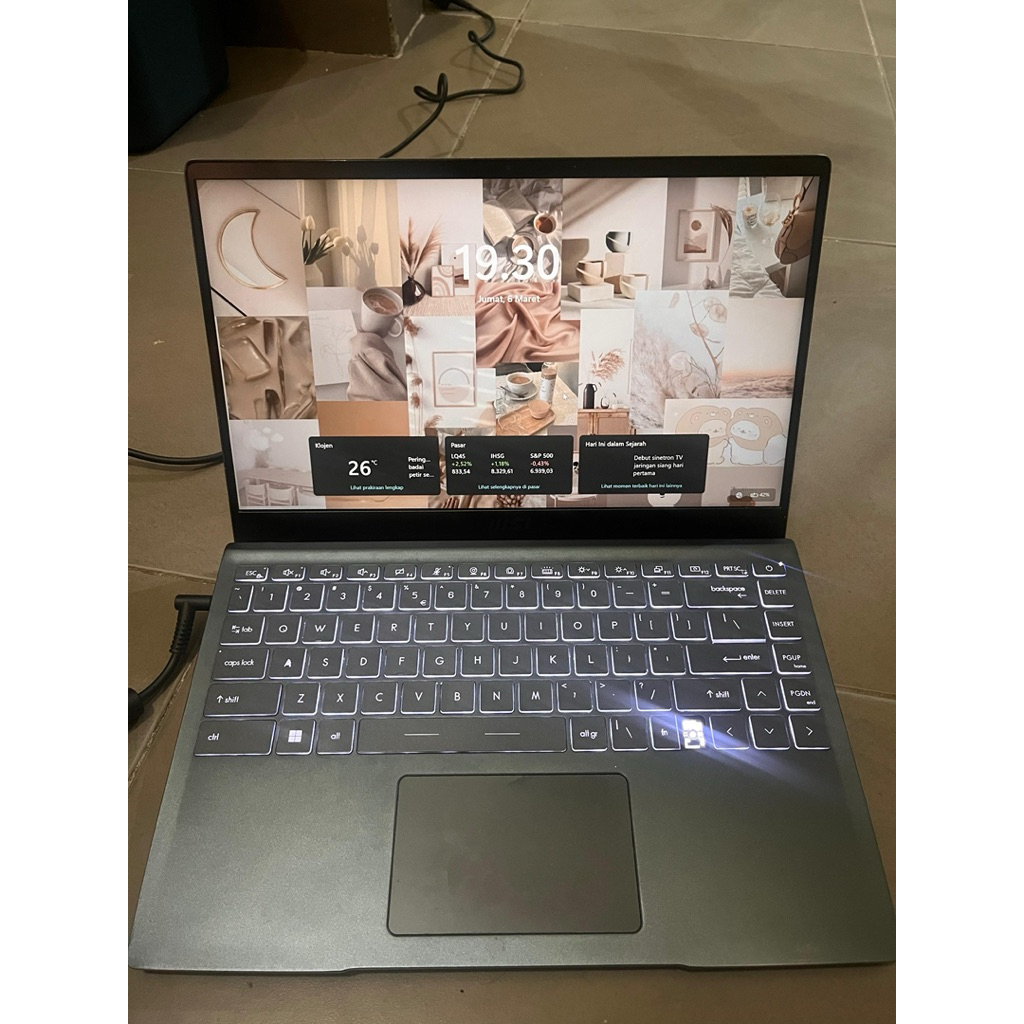 laptop MSI Modern 14