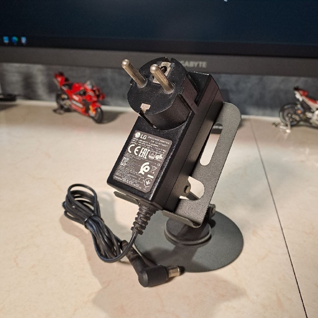 LG Power Adaptor 19V 1.3A 24W Original - Adaptor ONLY - ADS-40FSG-19