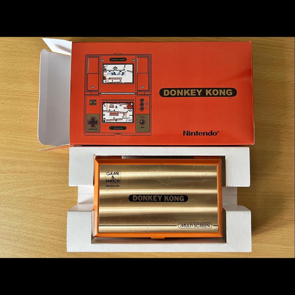 Nintendo Game & Watch - Donkey Kong (1982)