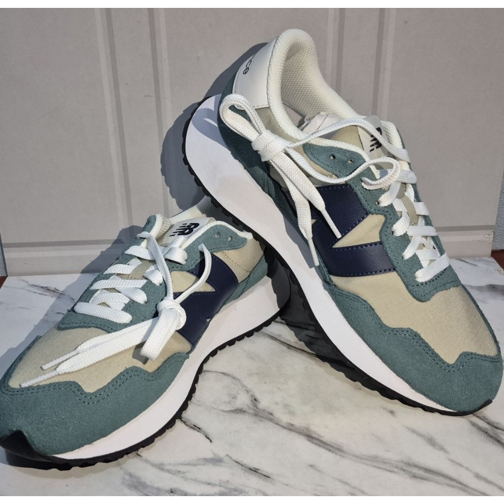 Sepatu New Balance 327 Original Pria Size 8 BNIB Sneakers NB Casual