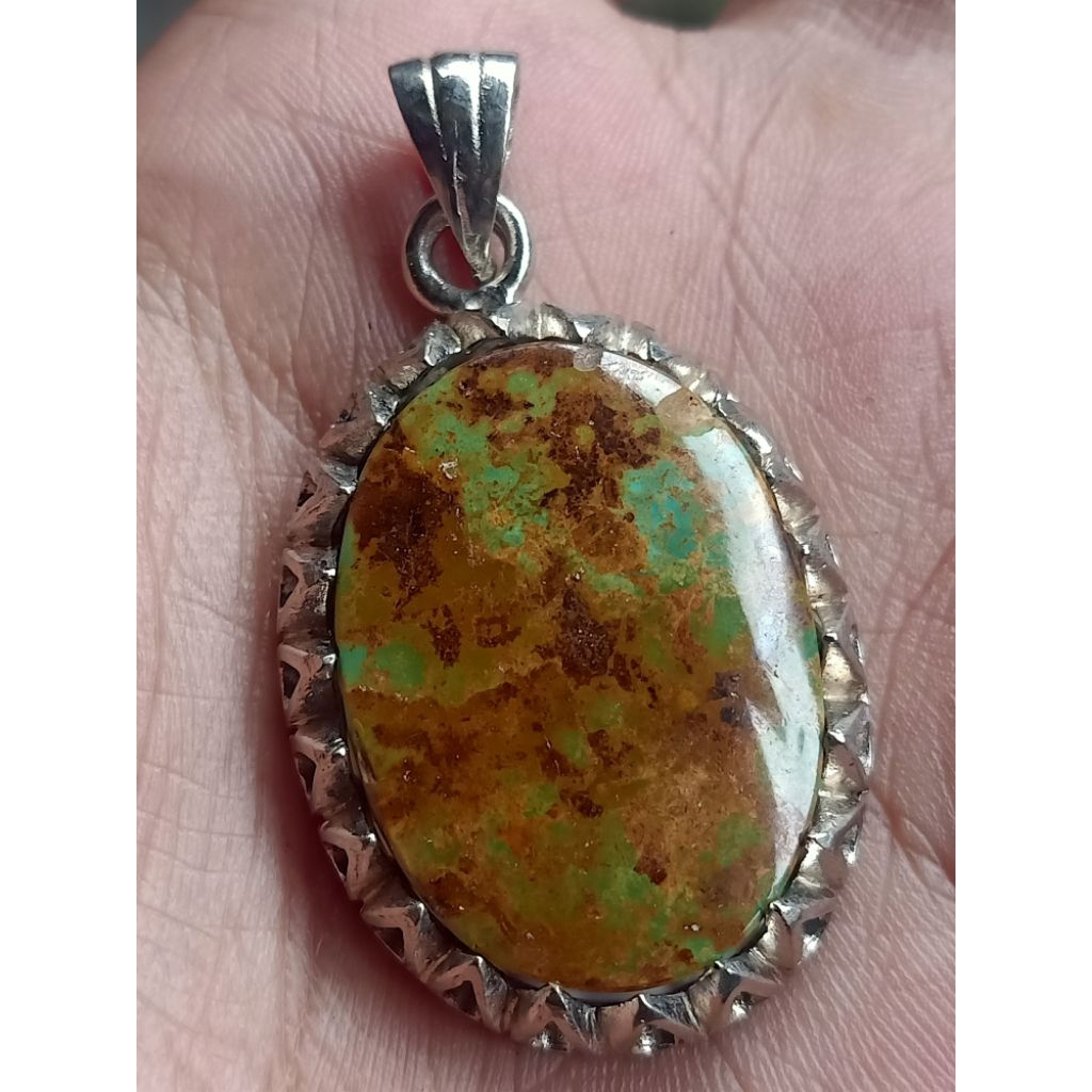 liontin batu pirus Persia dim 30