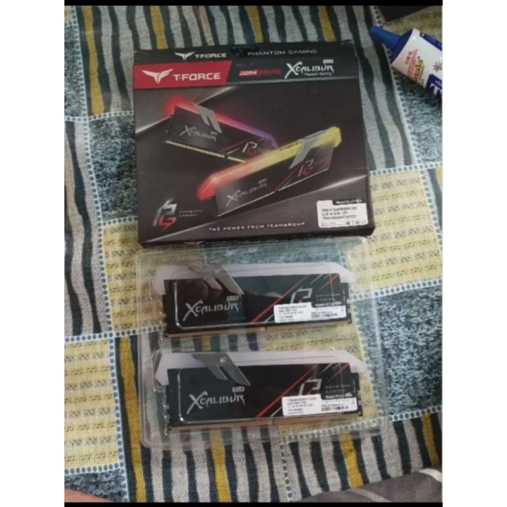 t-force xcalibur ddr4 16gb (2x8)