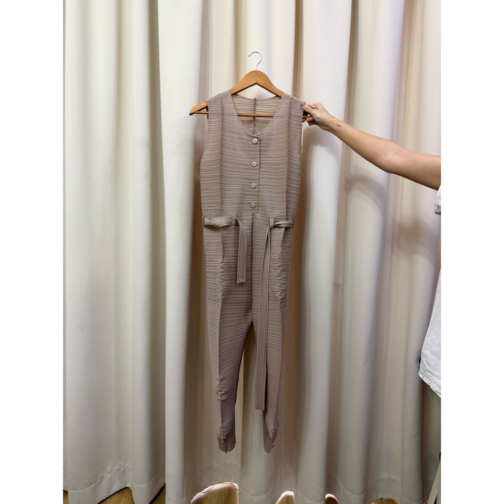 PRELOVED premium pleats jumpsuit