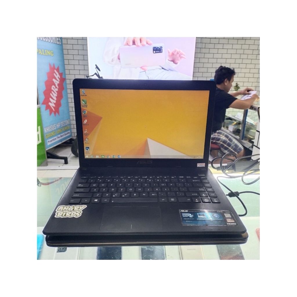 Notebook Asus X401U Processor AMD C60