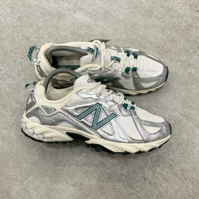 New Balance 610 Silver Metallic Green