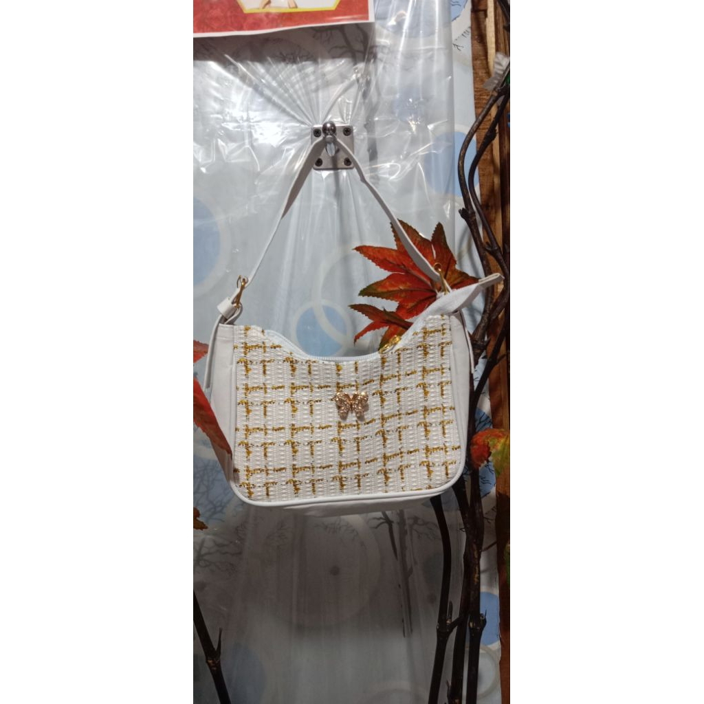 Tas slempang wanita #tasselempangwanita #tascantik #fàshion #shoppe