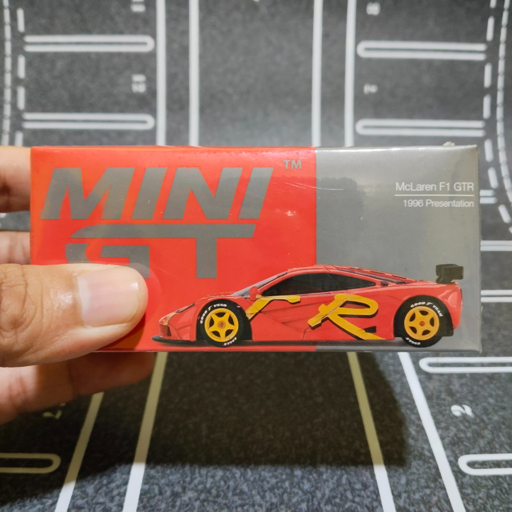 mini gt 684 mclaren f1 gtr 1996 presentation