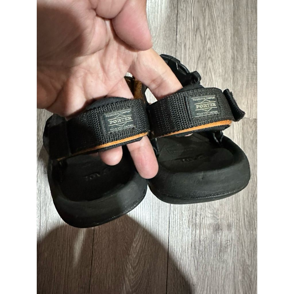 Sandal Porter Yoshida x Teva