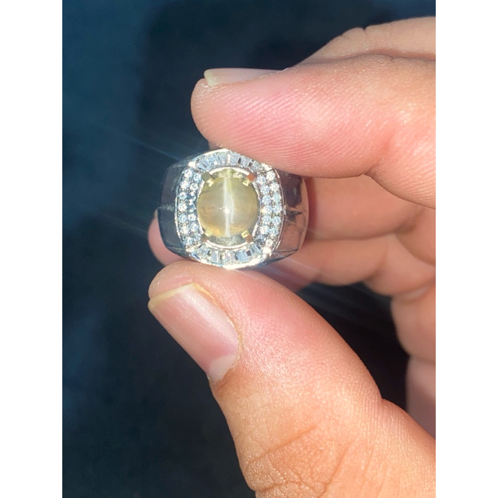 NATURAL SILIMINATE CATS EYE