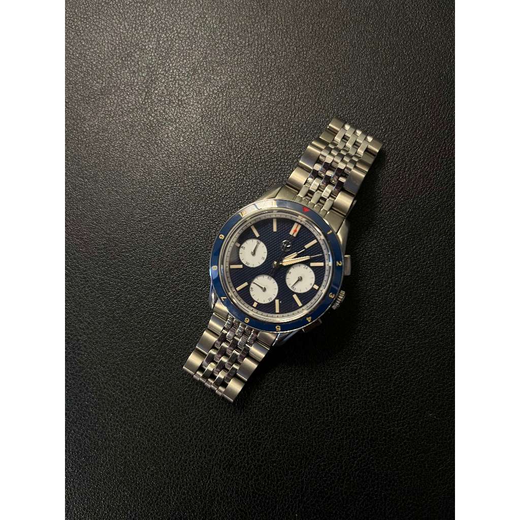Hz 02 Panda Speedtimer Seiko based chronograph 37mm titanium