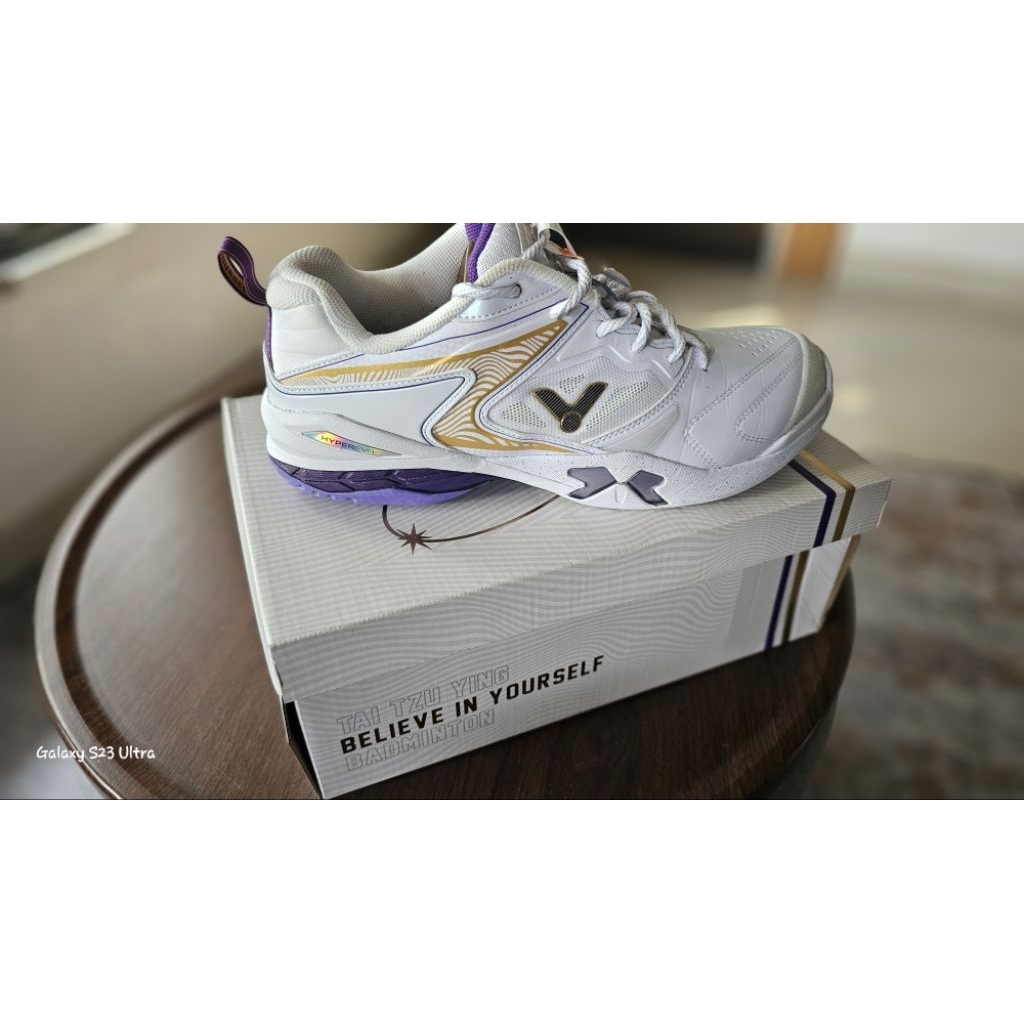 sepatu victor original P9200TTY
