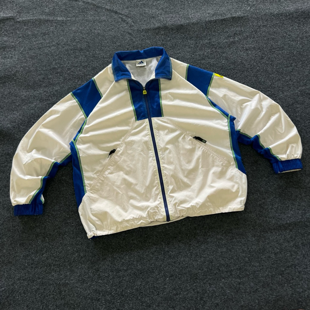 Vintage 90s ADIDAS Equipment Windbreaker ( Boxy Cut )
