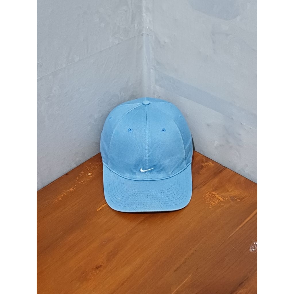 topi vintage nike second