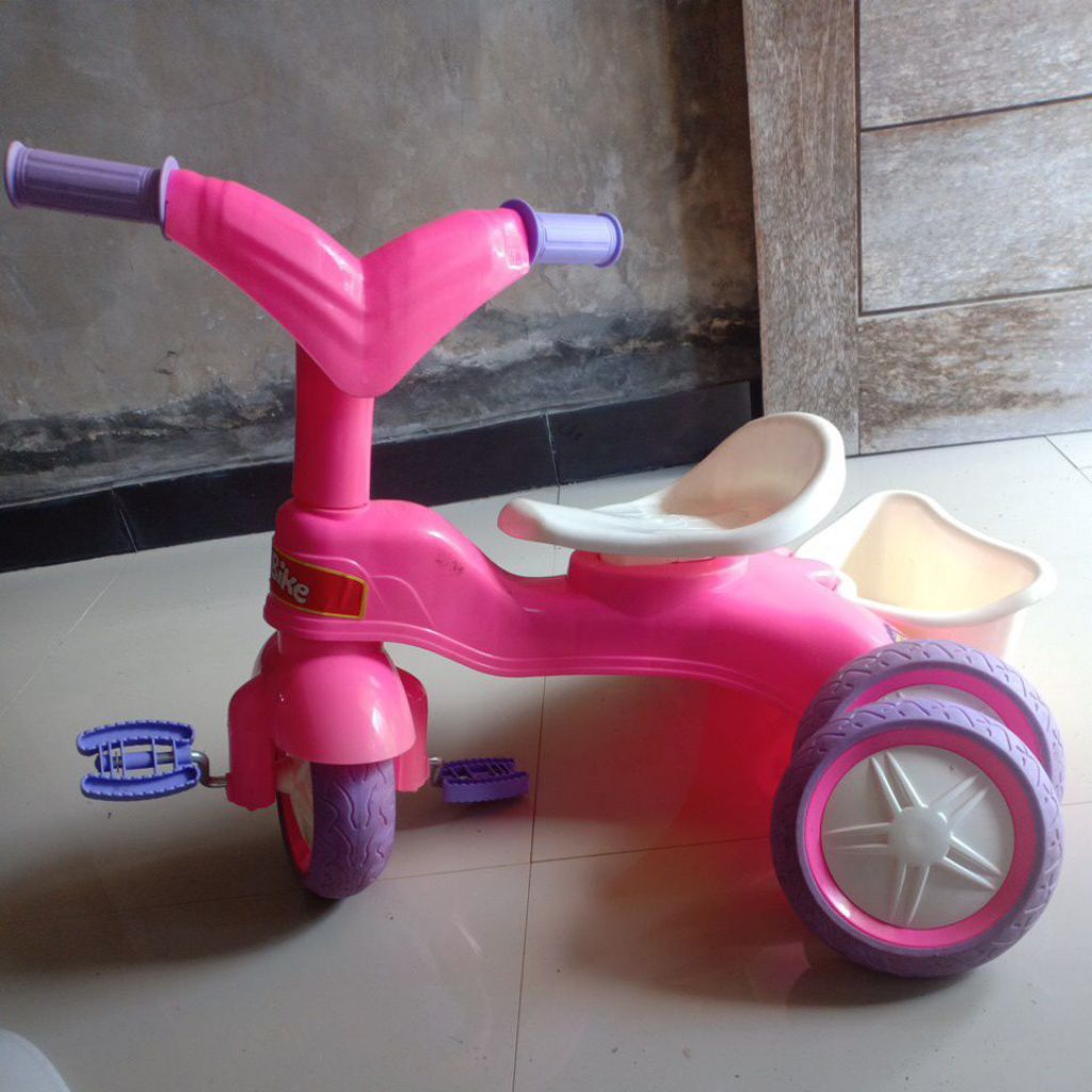 sepeda roda tiga anak funbike plastik