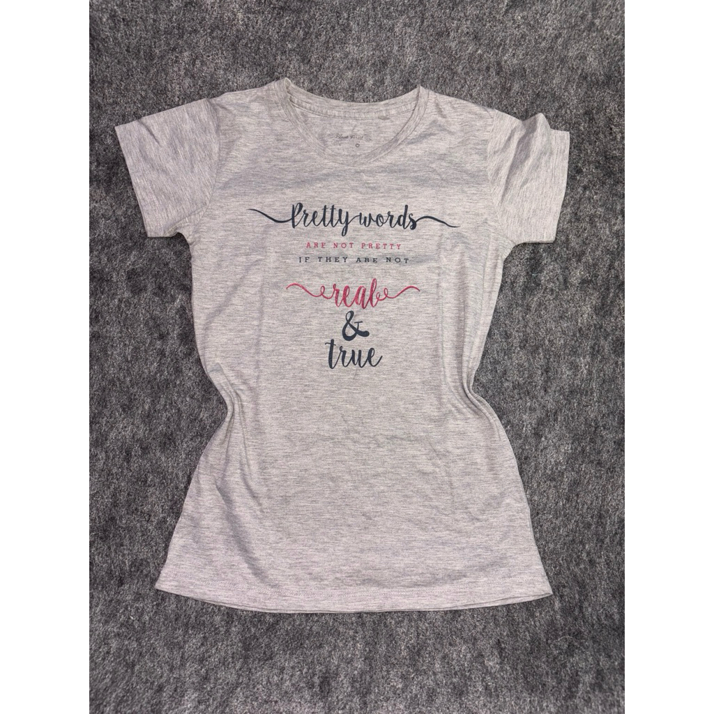 [ PRELOVED MEDAN ] KAOS WANITA