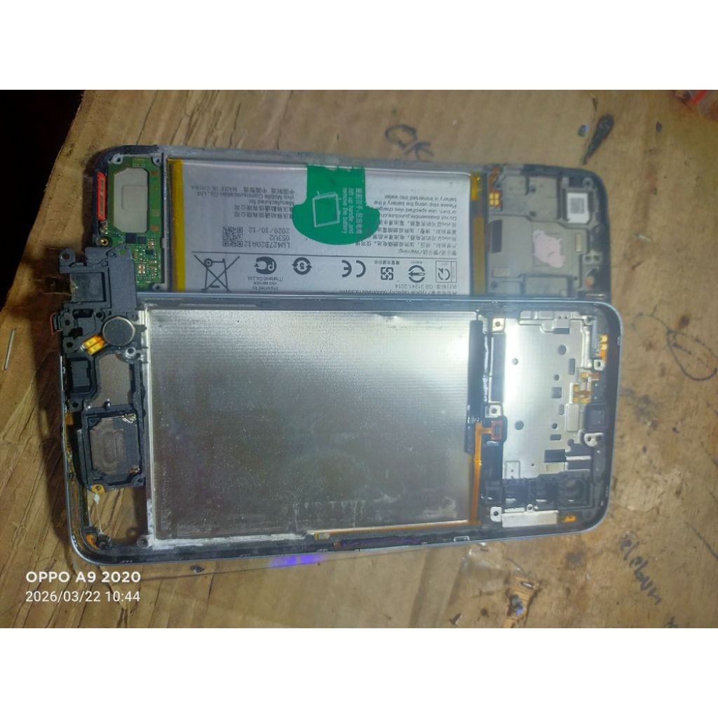 FRAME TATAKAN LCD _ BEZZEL BODI PINGGIR _ BATREI VIVO Y12s ORIGINAL COPOTAN