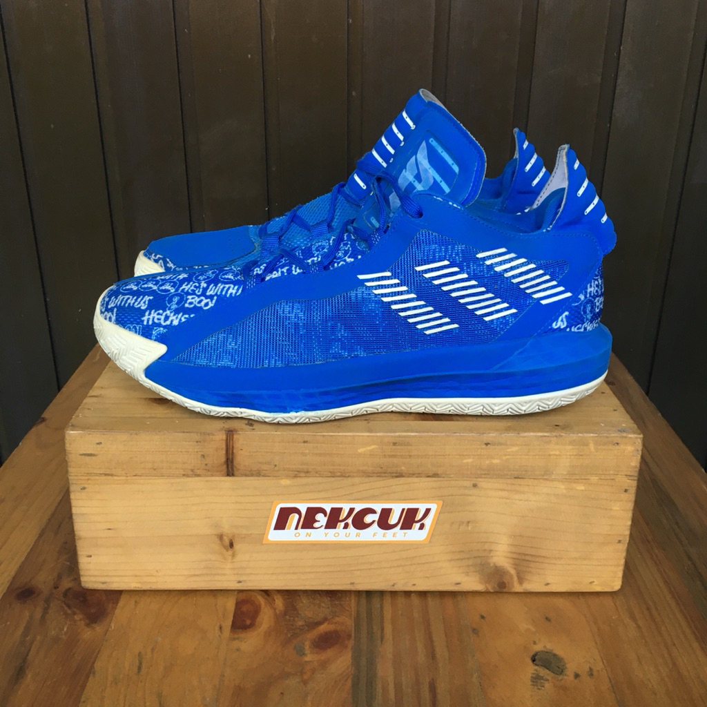 SEPATU BASKET DAME 6 GLOW BLUE (size 46)