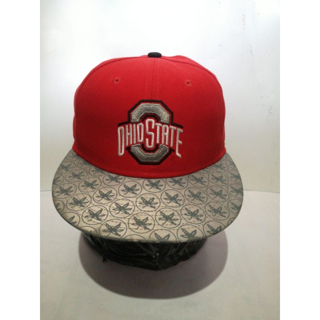 Topi nike true second