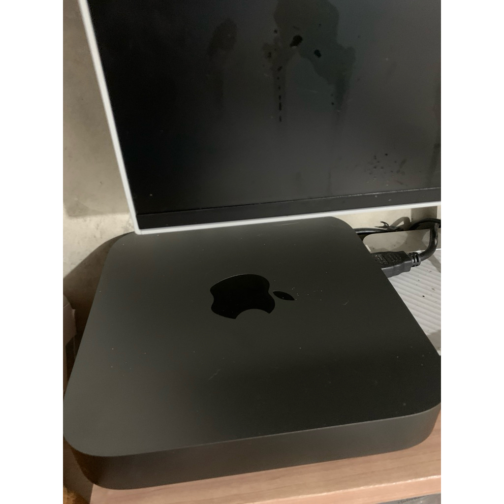 Mac mini 2018 8/512 i5