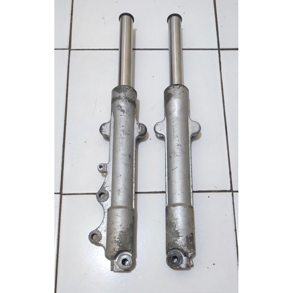 Shockbreaker Shock Depan Yamaha Nouvo Z Lele Original Copotan Motor