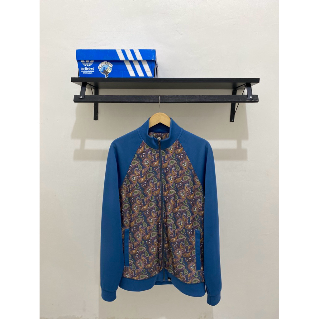 Tracktop Pretty Green Paisley Pettern