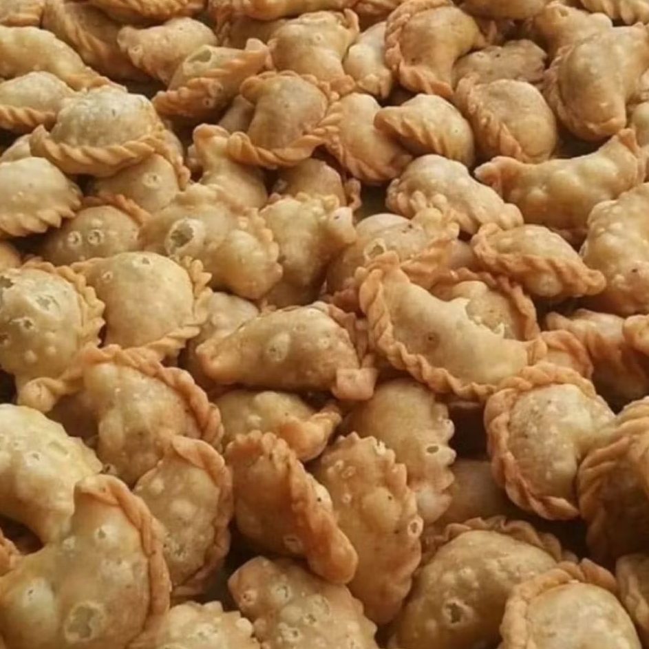 Pastel Kering Isi Abon Sapi 1KG Pastel Renyah Gurih Isi Abon Terenak