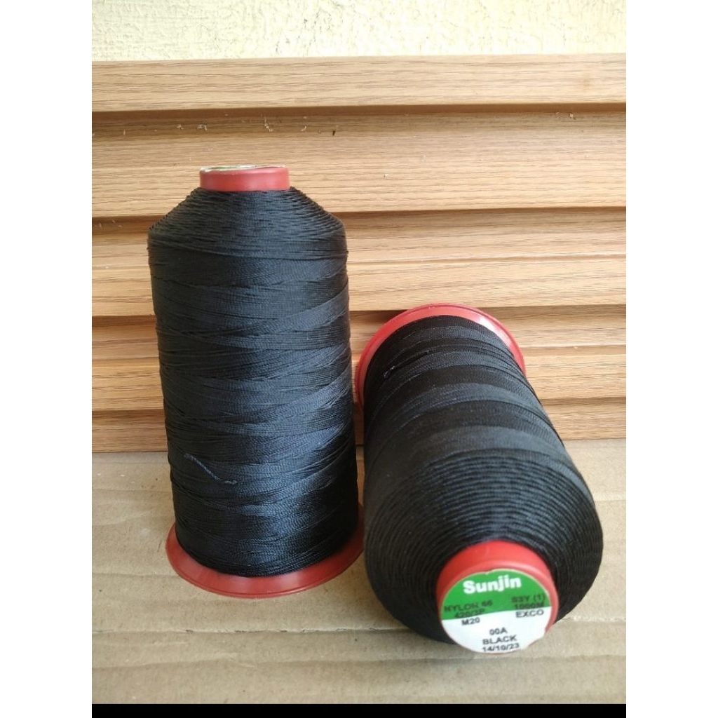 Benang Sunjin Nylon M20 (420/3)  HITAM