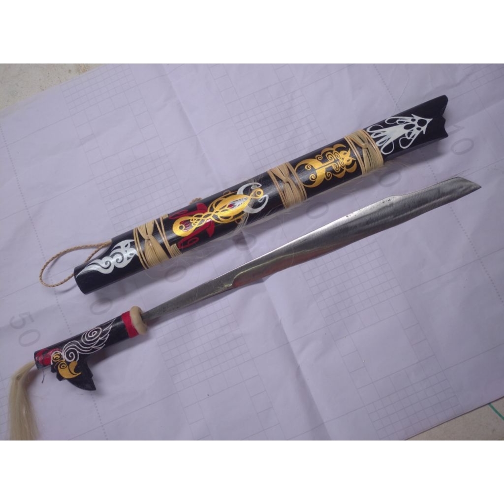 Mandau1 Asli Kalimantan