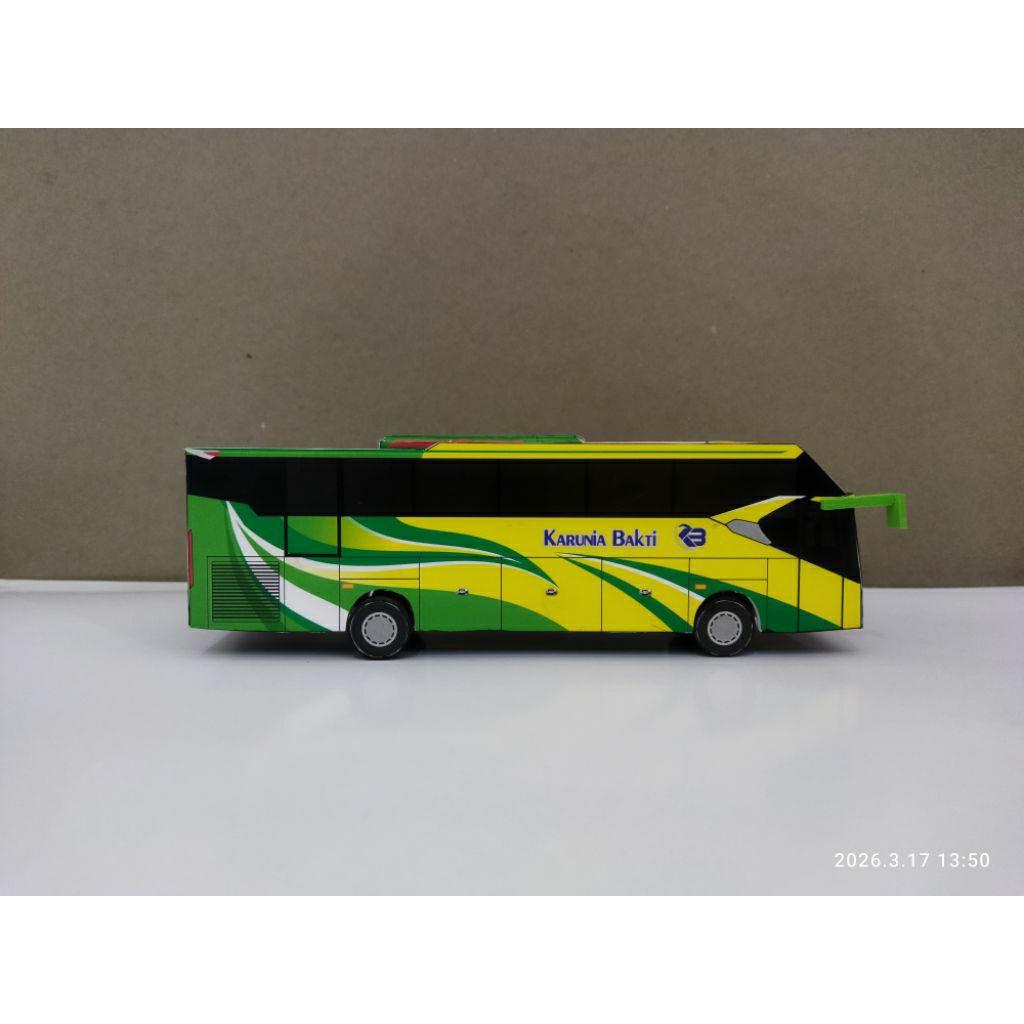 Miniatur Bus Karunia Bakti SR2