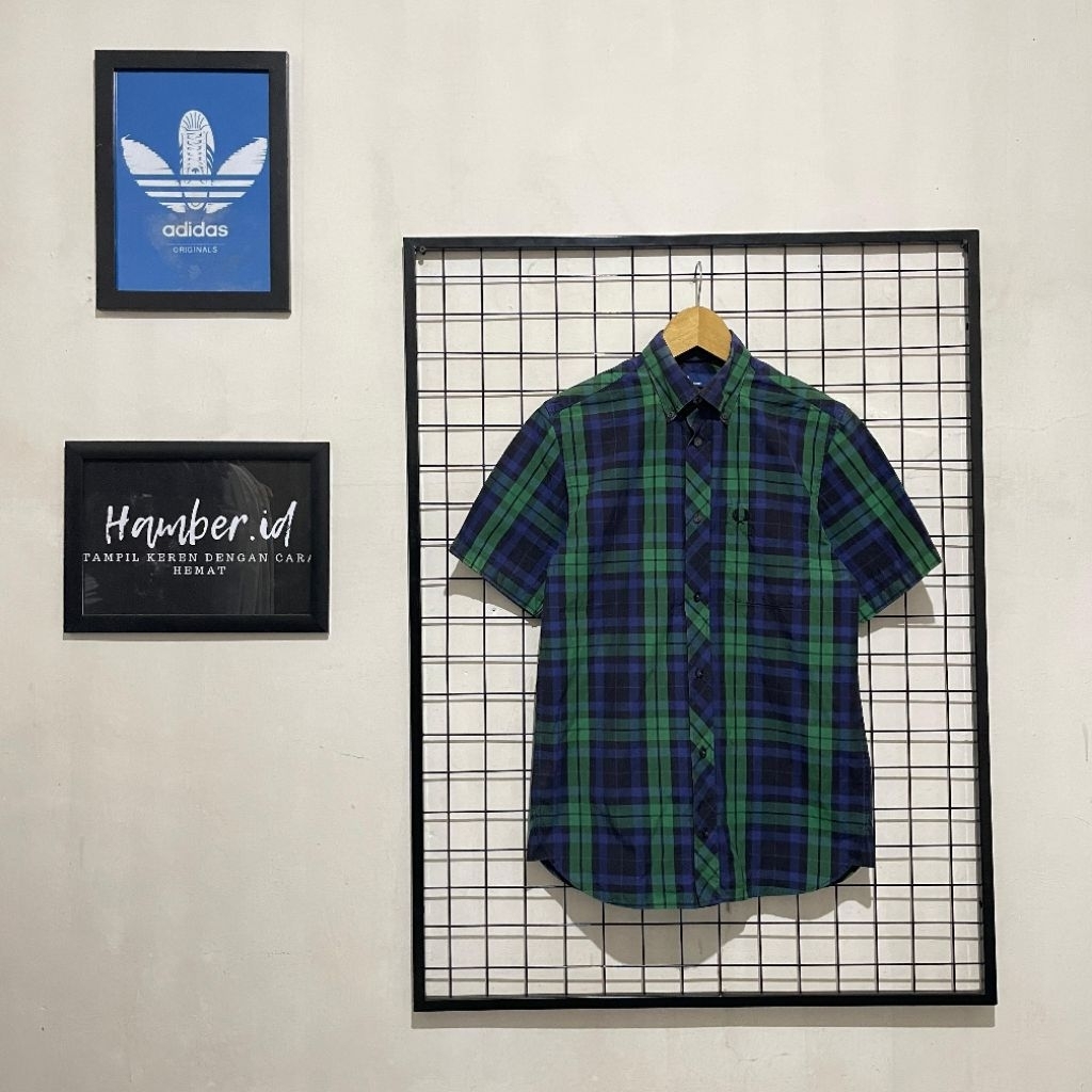 Kemeja Lengan Pendek Fredperry