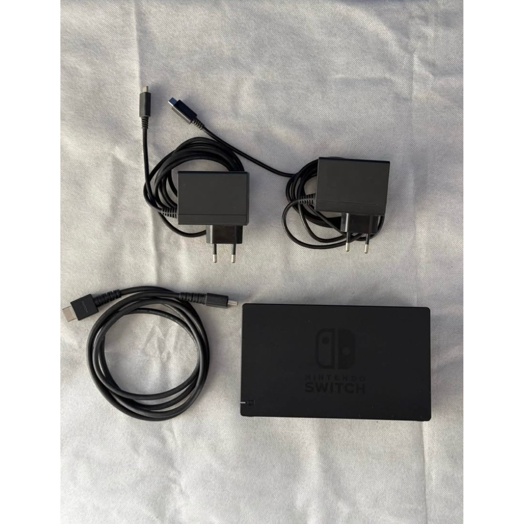 Borongan Dock Nintendo Switch & 2 Adaptor Ori mesin