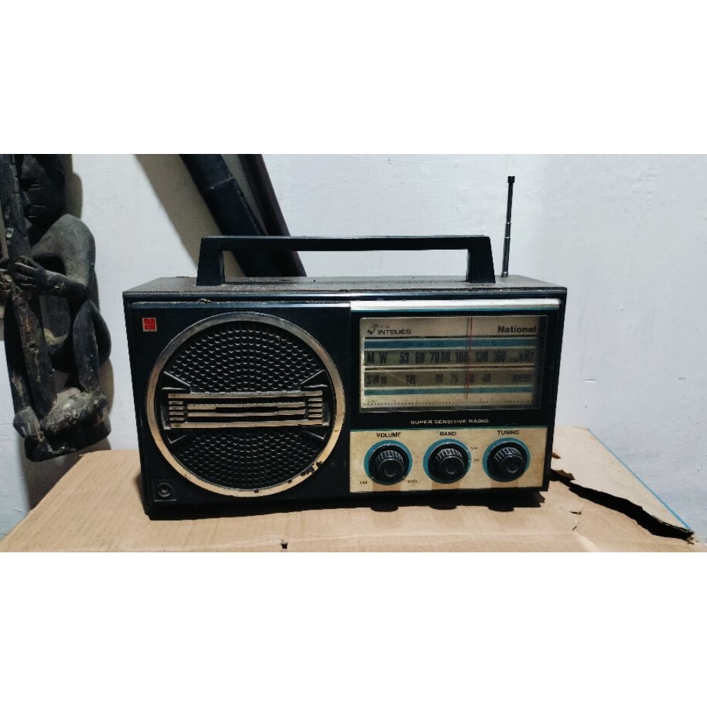 RADIO NATIONAL ANTIK JADUL DISPLAY