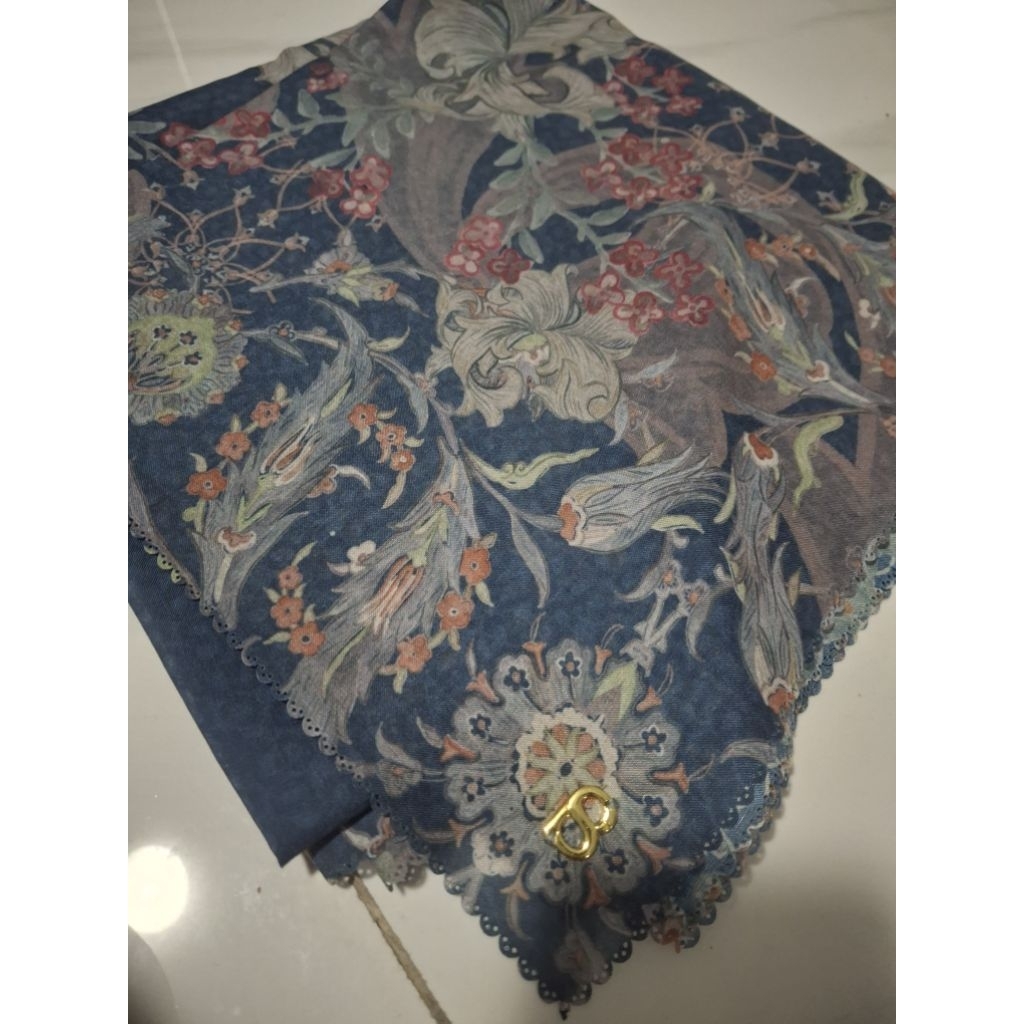 PRELOVED THE TOPKAPI SQUARE BY BUTTONSCARVES - Royale Blue