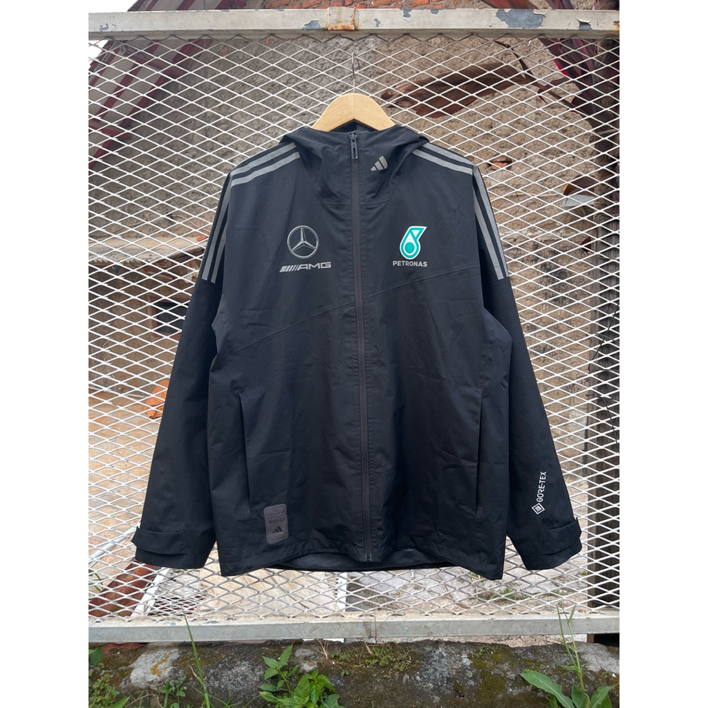Adds terrex petronas jacket