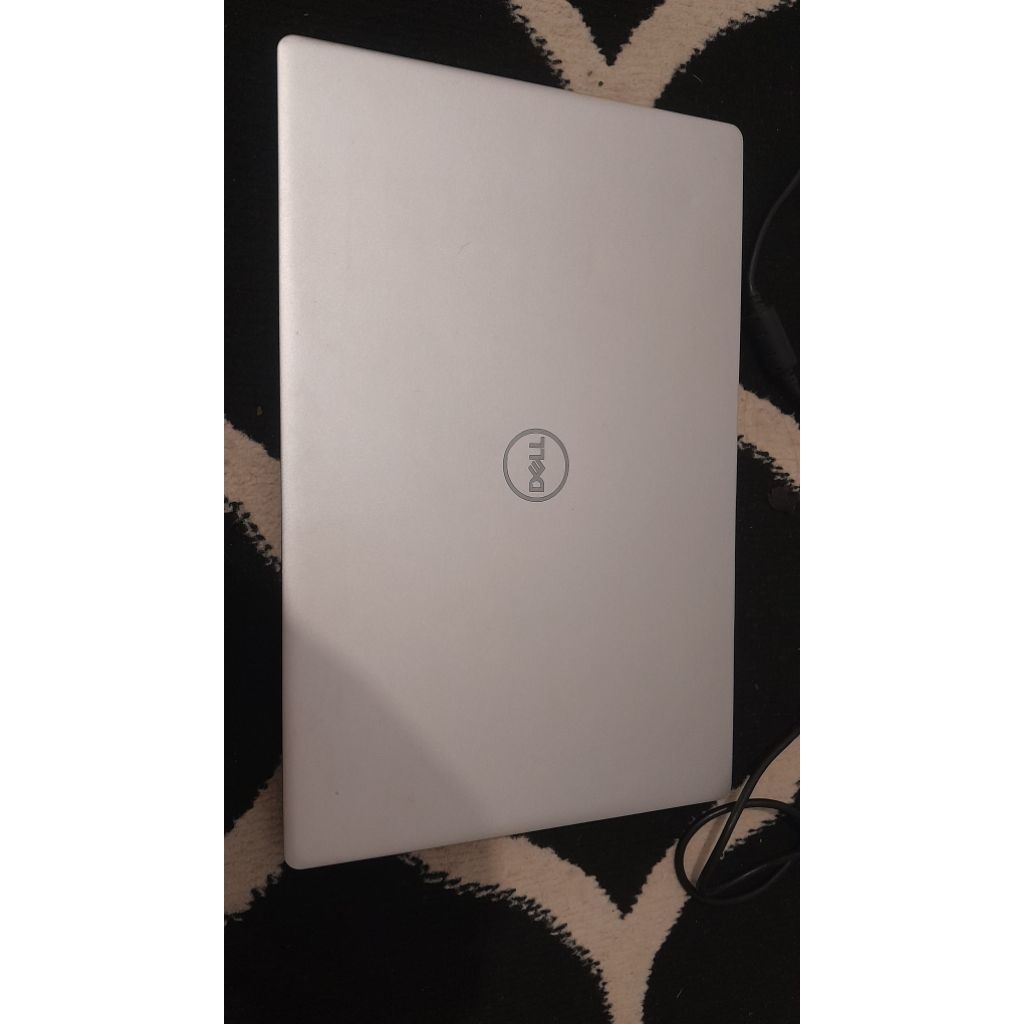 Laptop Dell Inspiron 7591