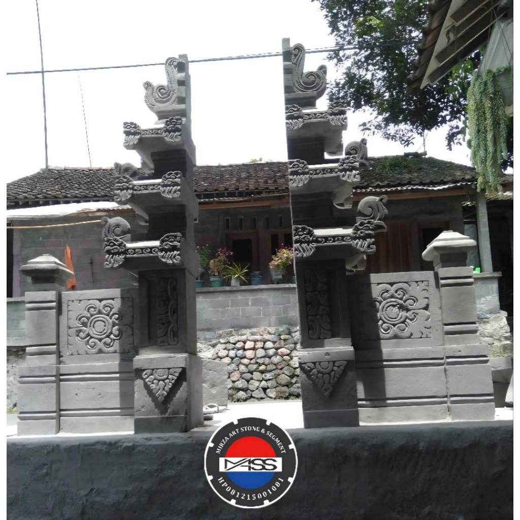 gapura batu candi  170cm
