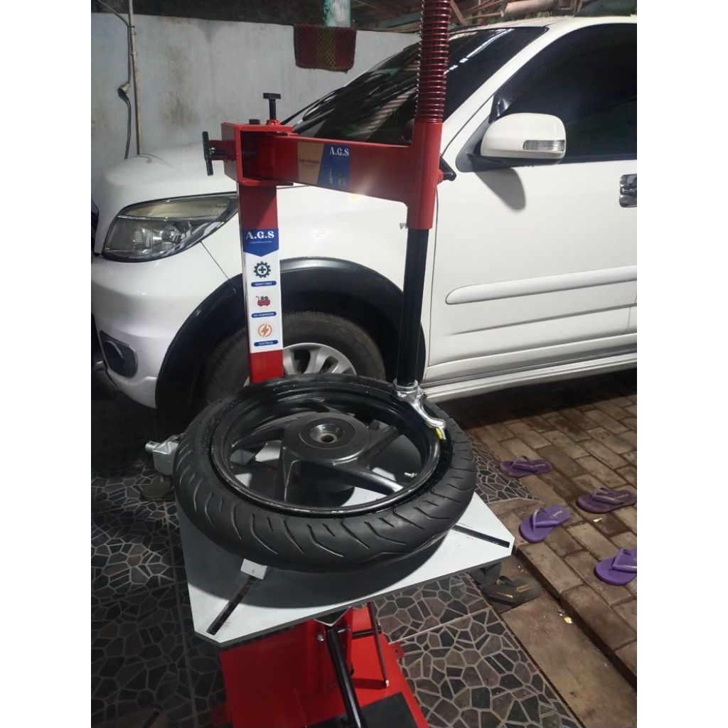 TYRE CHANGER MANUAL bisa cod