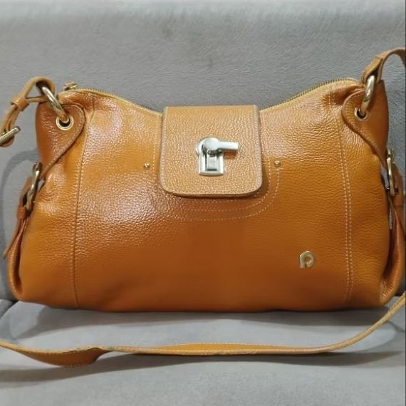 TAS SELEMPANG PAPILLON SEKEN WARNA KUNING MULUS BANGET