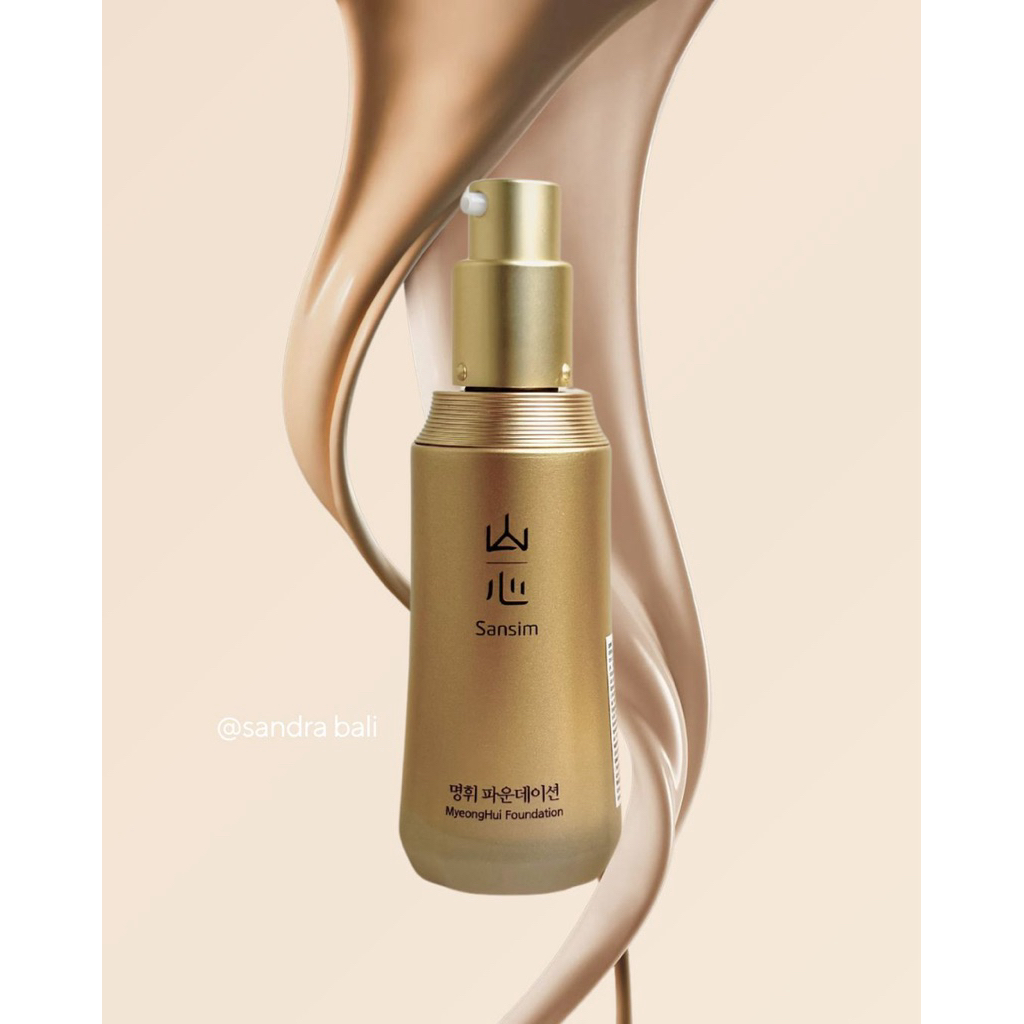 JUTANHAK MyeongHui Foundation ( No 2 ) Natural beige /SPF 22 PA ++ @40mLe 1.35 fL.oz Wajah Kering Co