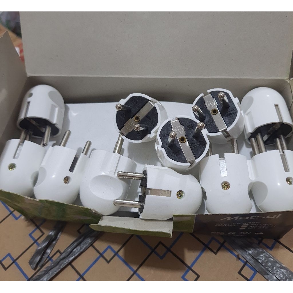 Steker Arde Bulat Colokan bulat MatsuiMT-301