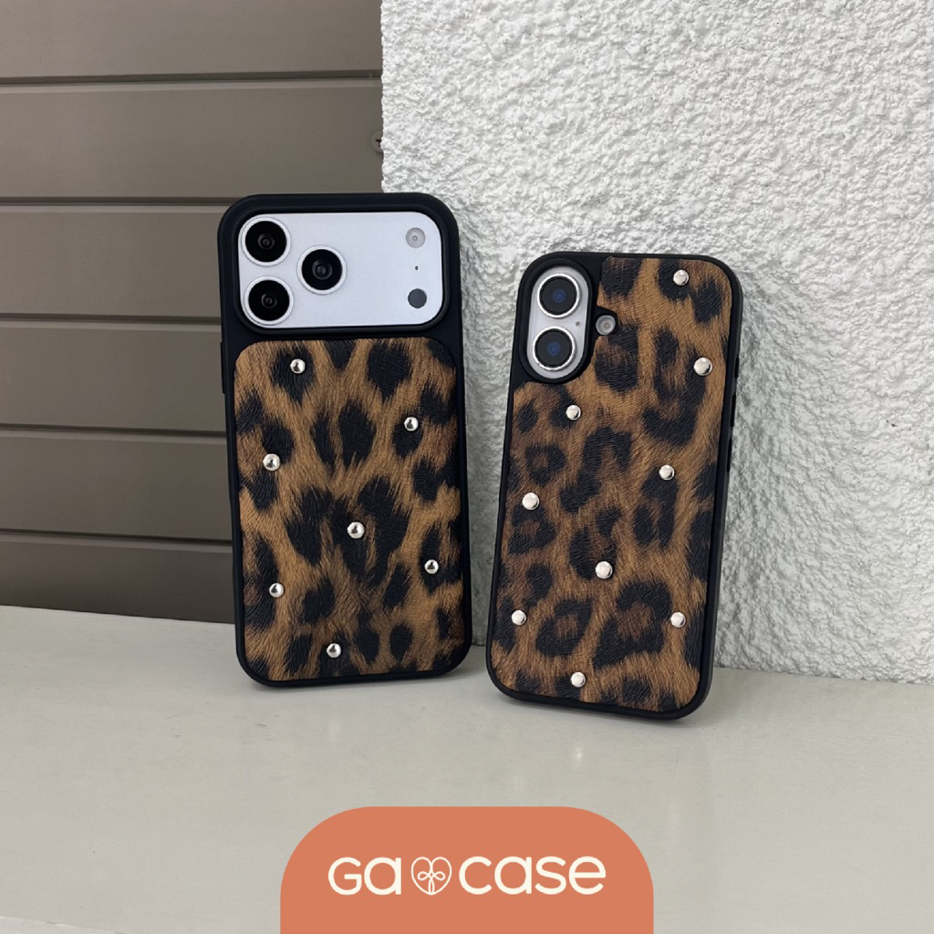 LEOPARD STUDDED LEATHER CASE