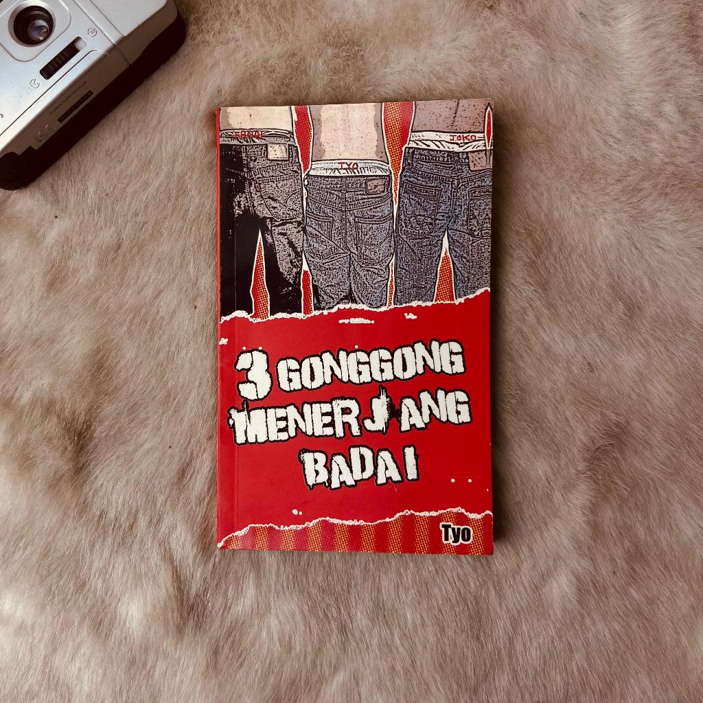 Novel 3 Gonggong Menerjang Badai Tyo
